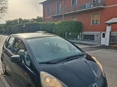 Usata Honda Jazz 83 CV (61 kW) 2010 Nero Utilitaria