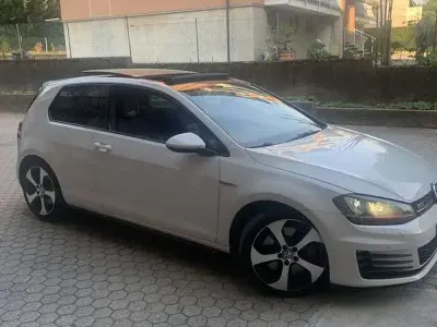 Usata VW Golf VII Business 230 CV (169 kW) 2014 Berlina