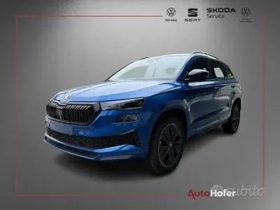 Nuova Skoda Karoq SportLine 150 CV (110 kW) 2026 Blu SUV