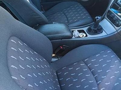 Second-hand Mercedes C220 143 CP (105 kW) 2003 Gri