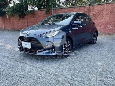 Usata Toyota Yaris Hybrid Trend 92 CV (67 kW) 2022 Grigio Utilitaria