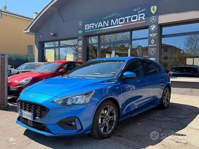 Usata Ford Focus ST-Line 125 CV (91 kW) 2020 Blu/azzurro Berlina