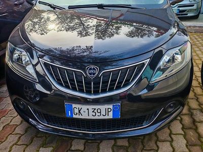 Usata Lancia Ypsilon Silver 69 CV (50 kW) 2022 Nero Utilitaria