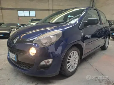 Usata Renault Twingo 75 CV (55 kW) 2014 Bluazzurro Utilitaria
