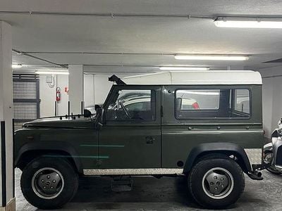 Usata Land Rover Defender 86 CV (63 kW) 1986 Verde SUV