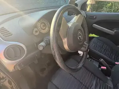 Usata Mazda 2 86 CV (63 kW) 2008 Nero Utilitaria