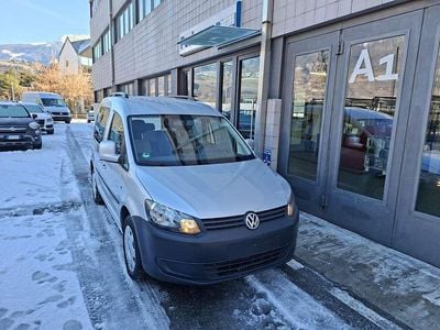 Usata VW Caddy Trendline 75 CV (55 kW) 2012 Argento Monovolume