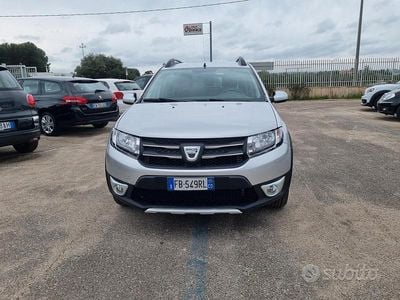 Brugt Dacia Sandero Prestige 90 HK (66 kW) 2015 Grå Sedan