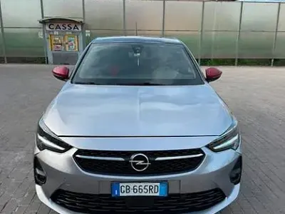 Usata Opel Corsa GS Line 102 CV (75 kW) 2020 Grigio Utilitaria