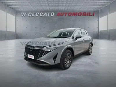 Usata Nissan Qashqai Acenta 140 CV (102 kW) 2025 Grigio SUV