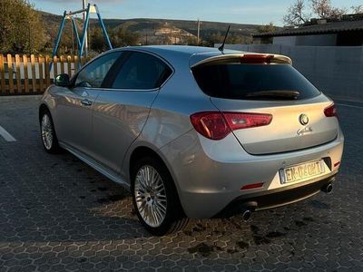 Usata Alfa Romeo Giulietta 140 CV (102 kW) 2012 Grigio Utilitaria