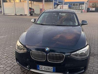 Usata BMW 120 184 CV (135 kW) 2011 Blu/azzurro Utilitaria