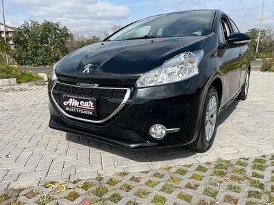 Usata Peugeot 208 S 68 CV (50 kW) 2013 Nero Utilitaria
