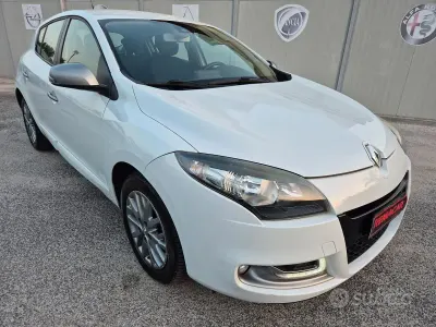 Usata Renault Mégane GT Line GT-Line 110 CV (80 kW) 2014 Bianco Berlina