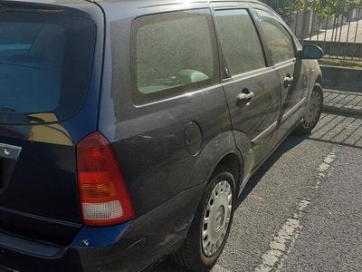 Usata Ford Focus 1999 Blu Station wagon