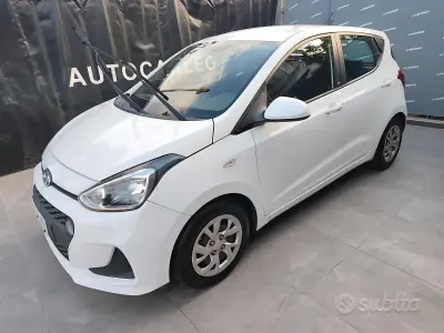 Usata Hyundai i10 67 CV (49 kW) 2019 Bianco Utilitaria
