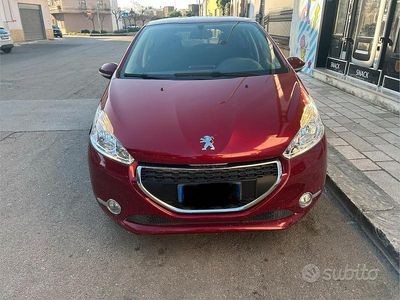 Usata Peugeot 208 2012 Utilitaria