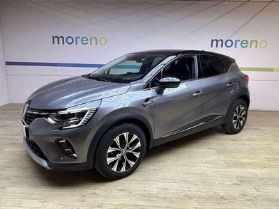 Usata Renault Captur RS Line 101 CV (74 kW) 2022 Grigio SUV
