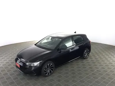 Usata VW Golf VIII Life 110 CV (80 kW) 2024 Grenadill black