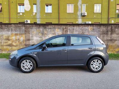 Usata Fiat Punto Lounge 75 CV (55 kW) 2014 Grigio Utilitaria