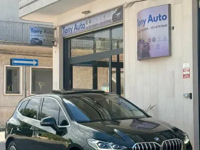 Usata BMW 218 Luxury Line 150 CV (110 kW) 2023 Verde Station wagon