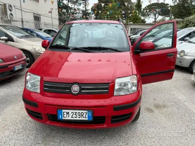 Gebraucht Fiat Panda Classica 69 PS (50 kW) 2012 Rot Kleinwagen