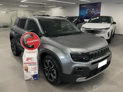 Usata Jeep Avenger Summit 101 CV (74 kW) 2025 Grigio SUV