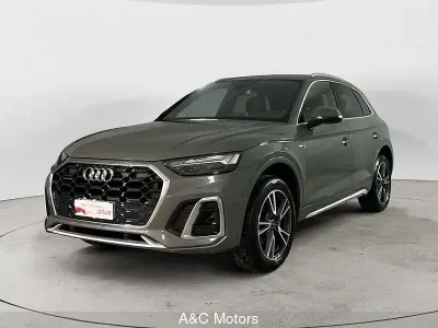 Usata Audi Q5 Sportback S-Line 204 CV (150 kW) 2024 Grigio SUV