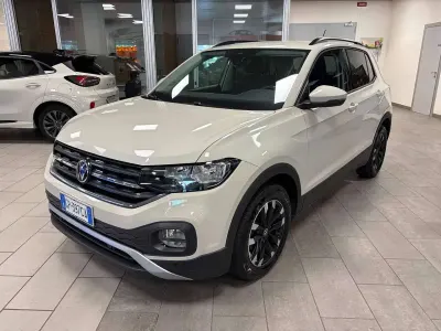 Usata VW T-Cross Style 95 CV (69 kW) 2023 Ascot grey metallizzato SUV