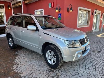 Usata Suzuki Grand Vitara 129 CV (94 kW) 2006 Grigio SUV