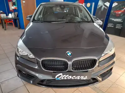 Usado BMW 218 Advantage 150 CV (110 kW) 2016 Gris Familiar