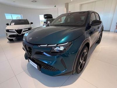 Nuova Alfa Romeo GT Junior Edizione Speciale 136 CV (100 kW) 2025 Blu navigli met. Berlina