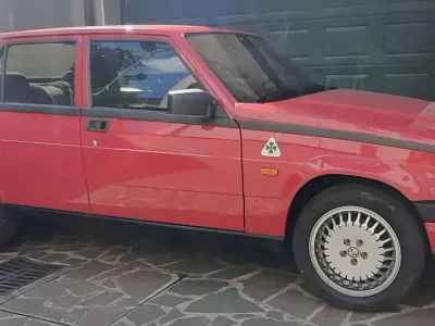 Usata Alfa Romeo 75 Quadrifoglio Verde 156 CV (114 kW) 1986 Berlina