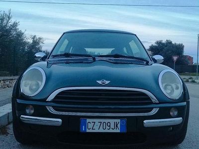 Usata Mini Cooper 88 CV (64 kW) 2006 Verde Utilitaria