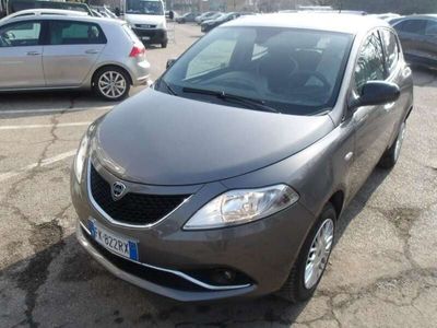 usata Lancia Ypsilon Ypsilon0.9 t.air Gold ecochic metano 80cv