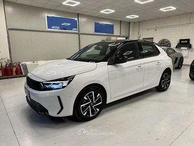 Usata Opel Corsa 101 CV (74 kW) 2025 Bianco Utilitaria
