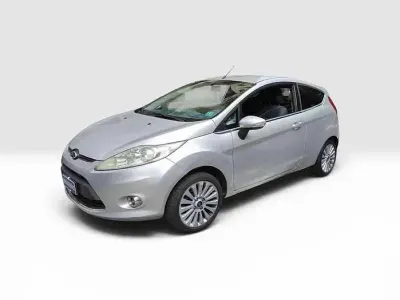 Usata Ford Fiesta 60 CV (44 kW) 2010 Grigio metallizzato Utilitaria