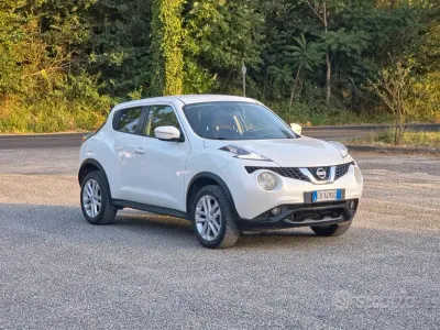 Usata Nissan Juke Tekna 110 CV (80 kW) 2015 Bianco SUV