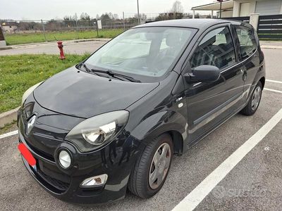 Usata Renault Twingo Night&Day 75 CV (55 kW) 2014 Nero Utilitaria
