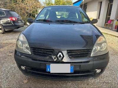 Renault Clio II