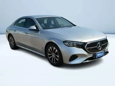 Usata Mercedes E220 Advanced 197 CV (144 kW) 2023 Argento Berlina