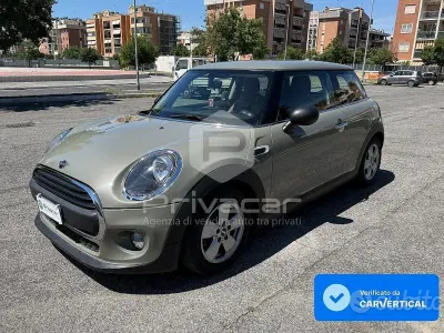 Usata Mini ONE 102 CV (75 kW) 2019 Marrone Utilitaria
