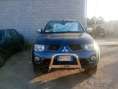 Usata Mitsubishi L200 2008 Grigio Pick-up
