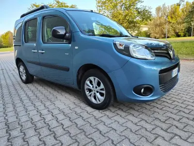 Usata Renault Kangoo 82 CV (60 kW) 2017 Blu/azzurro Monovolume