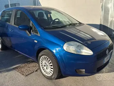 Usata Fiat Grande Punto 65 CV (47 kW) 2006 Blu Utilitaria