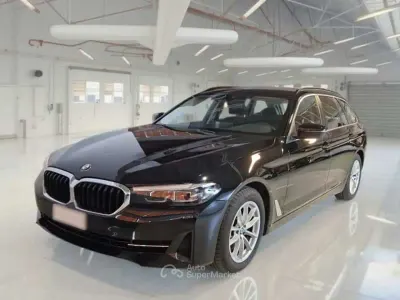 Begagnad BMW 518 Efficient Dynamics 150 HK (110 kW) 2022 Svart Kombi