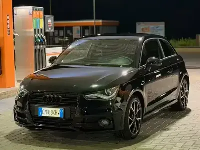 Usata Audi A1 Comfort 86 CV (63 kW) 2023 Nero SUV
