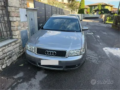 Usata Audi A4 131 CV (96 kW) 2004 Grigio Station wagon