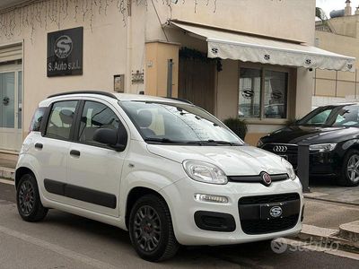 Usata Fiat Panda Lounge 69 CV (50 kW) 2013 Bianco Utilitaria