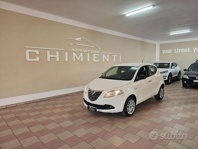 Usata Lancia Ypsilon Gold 85 CV (62 kW) 2013 Bianco Utilitaria